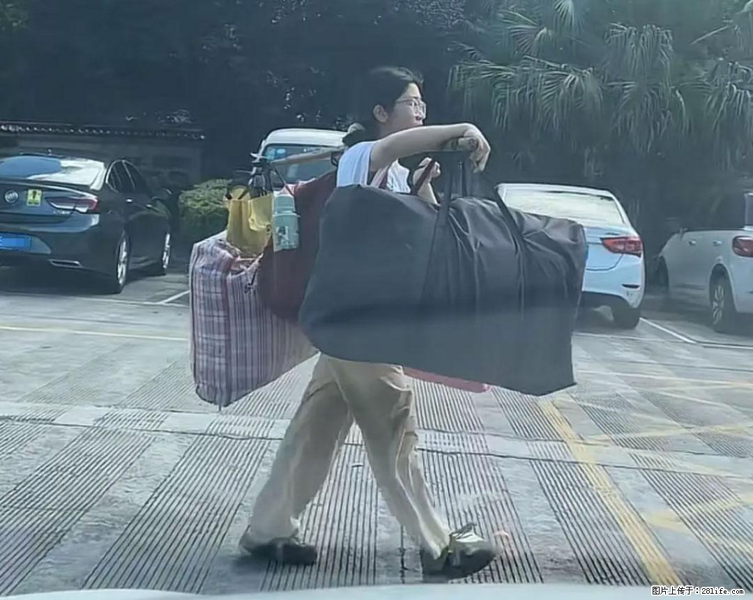 全网追的“扁担女孩”，找了一份暑假工，时薪12元 - 开封生活资讯 - 开封28生活网 kaifeng.28life.net