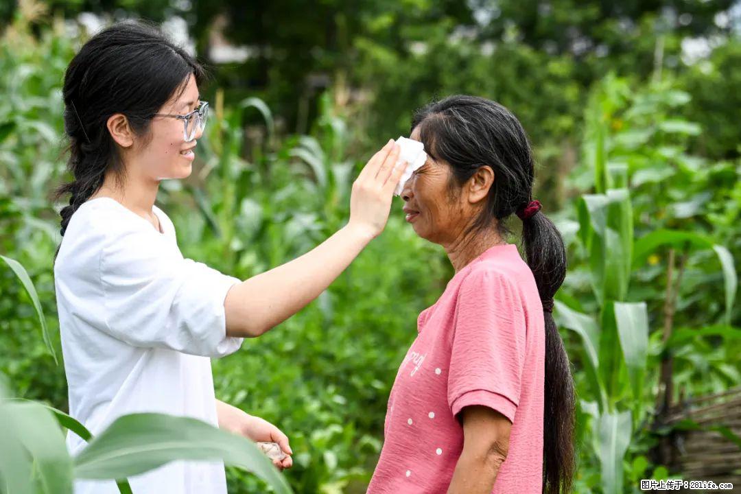 全网追的“扁担女孩”，找了一份暑假工，时薪12元 - 开封生活资讯 - 开封28生活网 kaifeng.28life.net